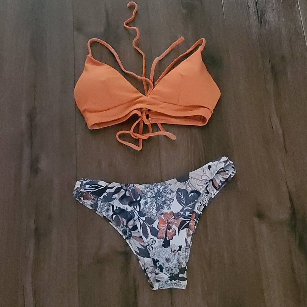 Bathing suit